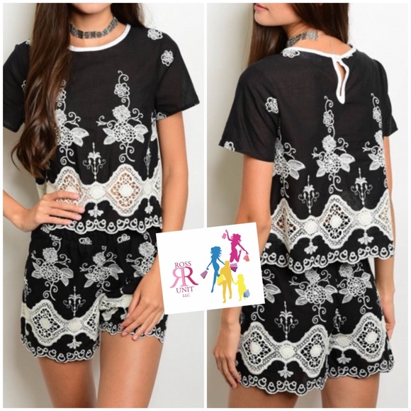 Sienna Crochet Top & Short Set - Picture 2 of 3