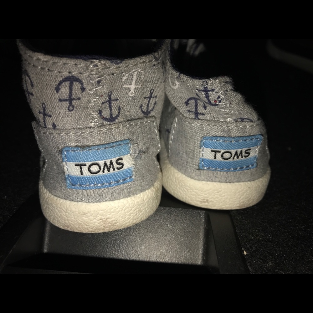 Toddler TOMS - Picture 2 of 4
