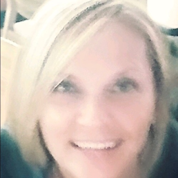 Meet your Posher, T - Picture 1 of 1