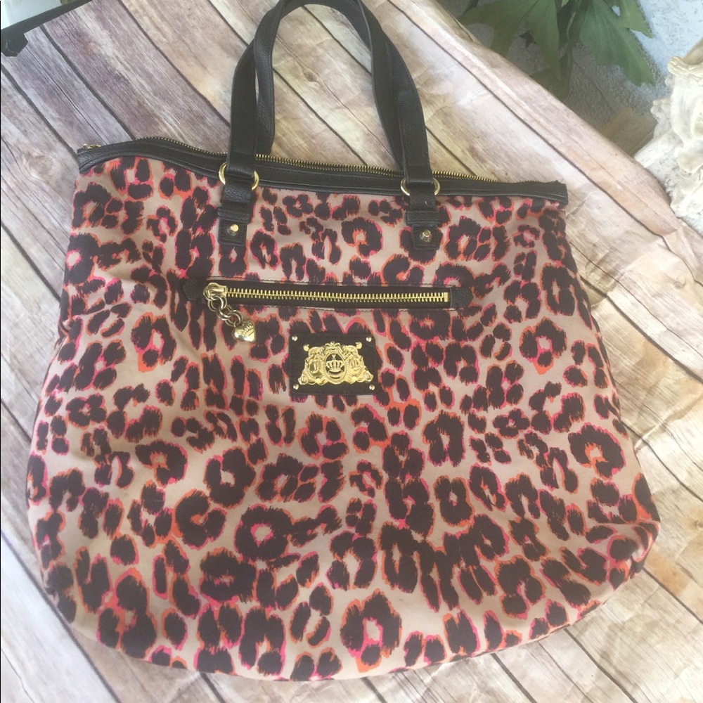 Juicy Couture size 17 by 16