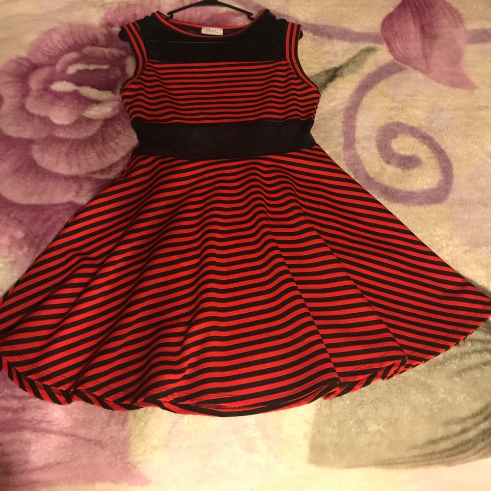 No sleeve skater dress