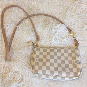 Louis Vuitton Pochette Accessories