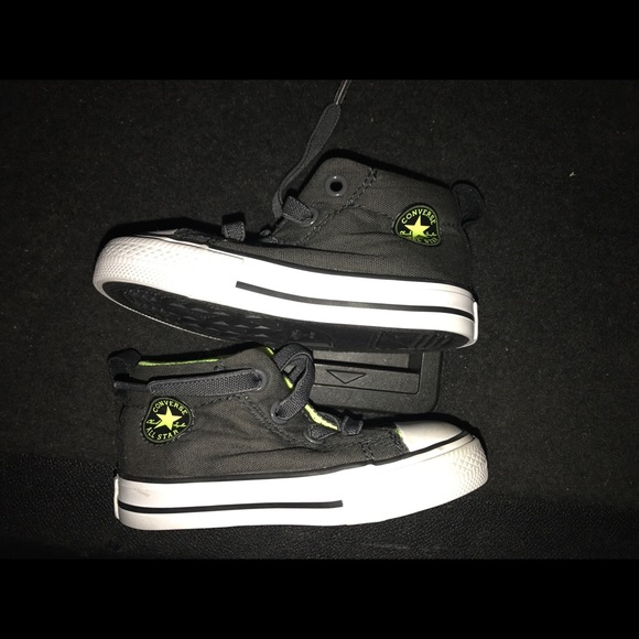 Toddler Converse - Picture 2 of 4