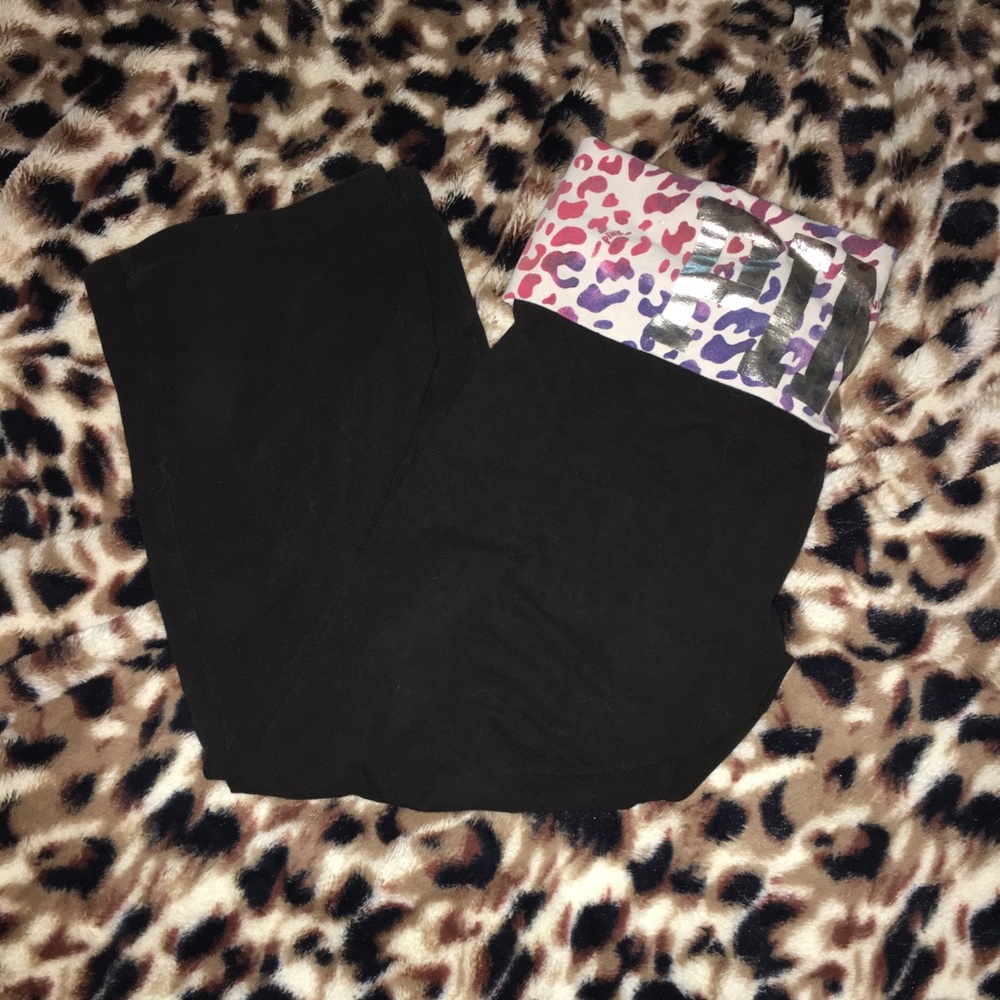 PINK cropped yoga