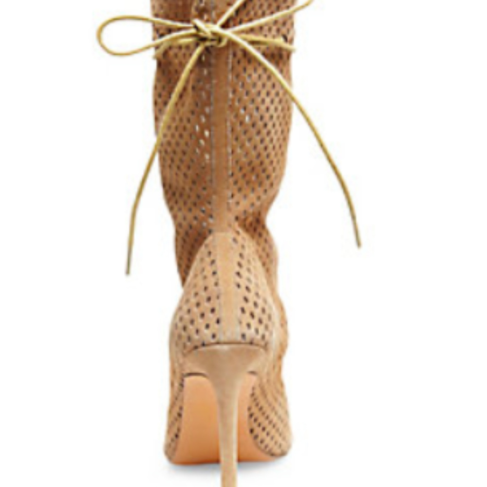 Foresaken - Picture 7 of 8