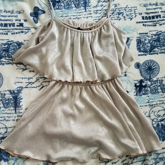 Ali & Kris Tops - **Cute Shimmery Top**