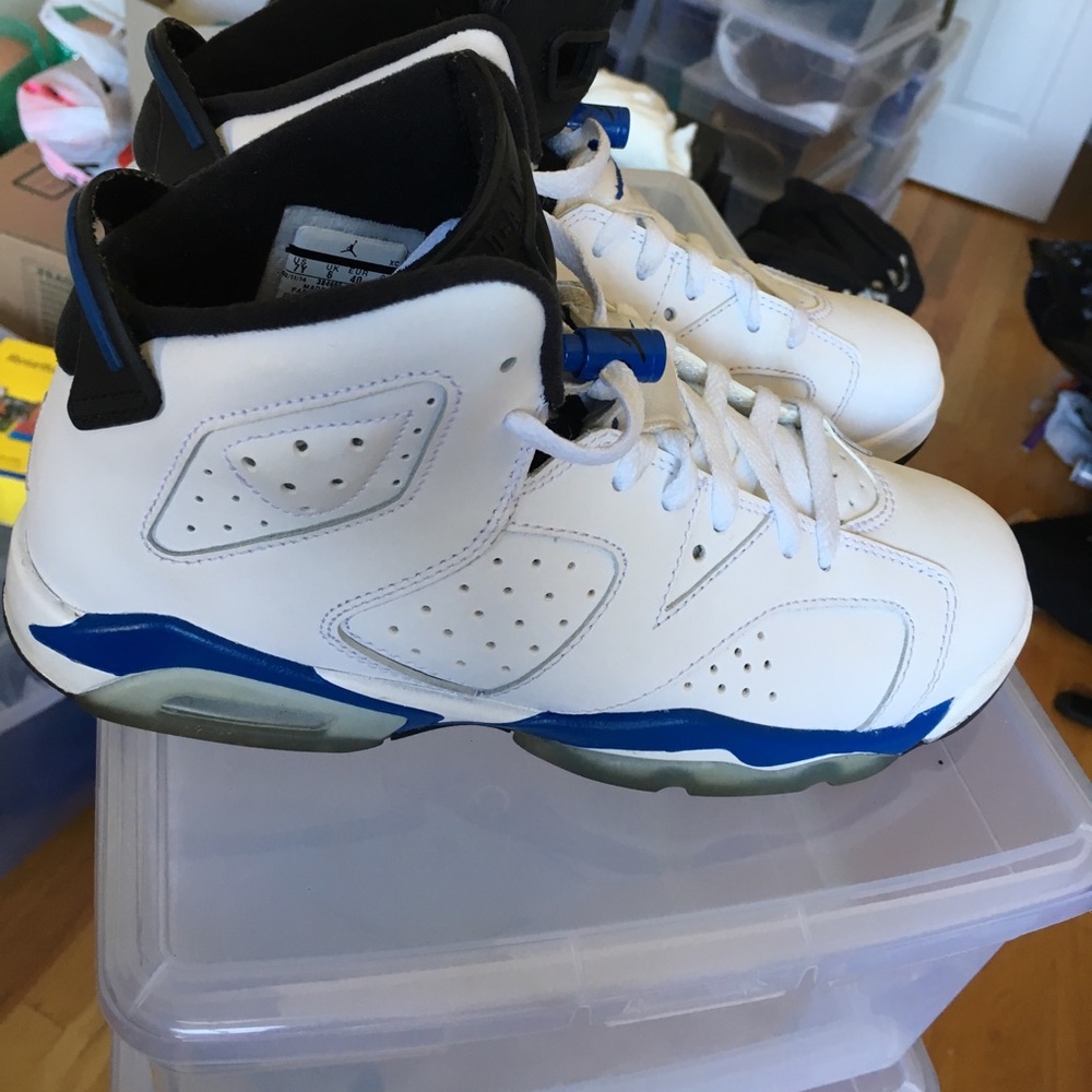 Jordan 6 - Picture 3 of 6
