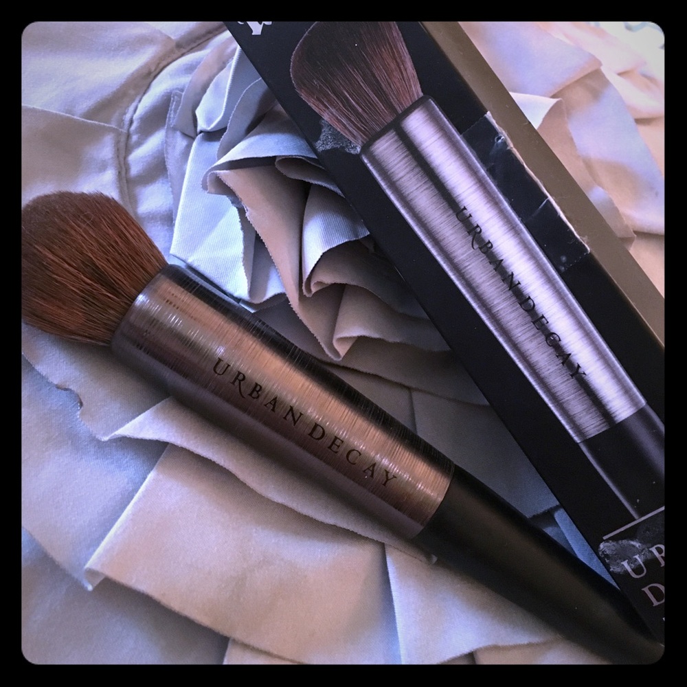 Urban Decay Optical Blurring F-105 Make Up Brush