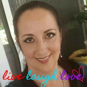 Meet your Posher, Lynda