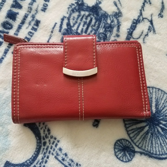 Accessories - Cute red wallet/clutch