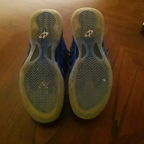 Shoes - Picture 2 of 4