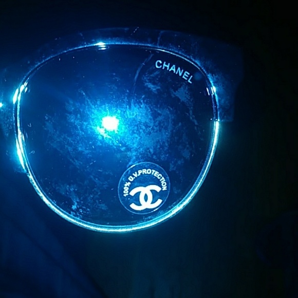 Chanel sunglasses - Picture 4 of 4