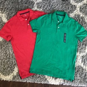 Two men’s Gap polos