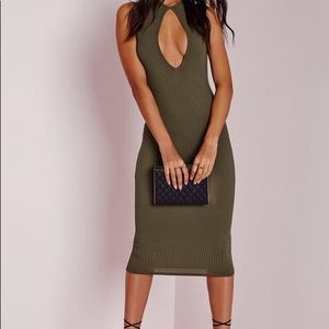 Keyhole plunge midi dress