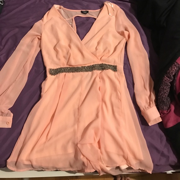 Dresses & Skirts - Pink romper $5!
