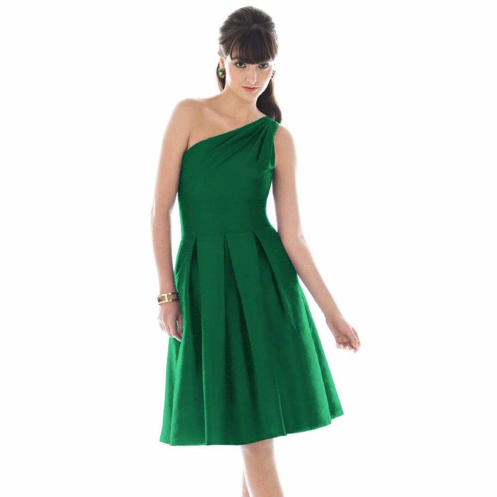 Alfred Sung Bridesmaid Dress D462 Fresh Size 4 NWT