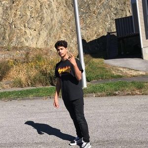 Meet your Posher, Andrew