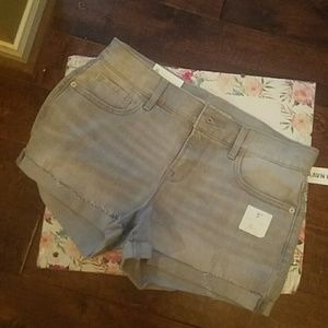 Old navy grey wash short size 6