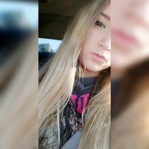 Meet your Posher, Mikaylin