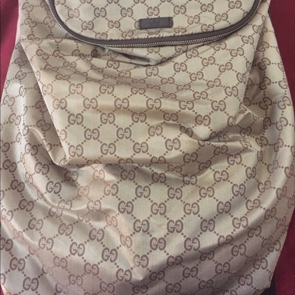Authentic Gucci backpack (Rare)