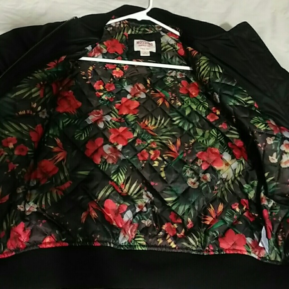 Sold Mossimo  jacket small excellent condition - Picture 4 of 4