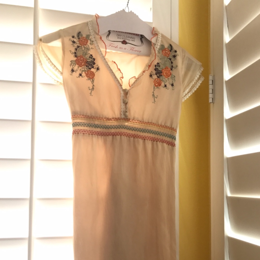 MM Couture 100% silk embroidered dress Size M - Picture 1 of 2