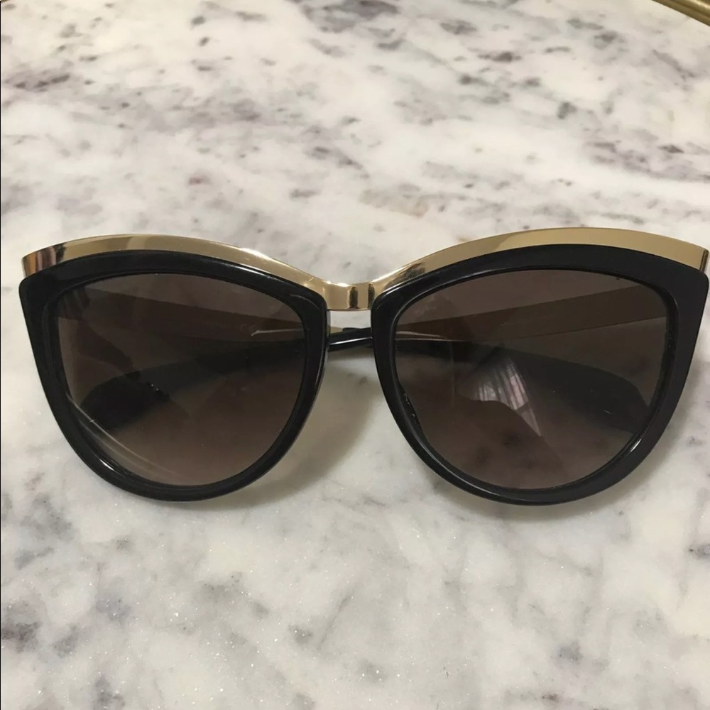 Alexander McQueen sunglasses