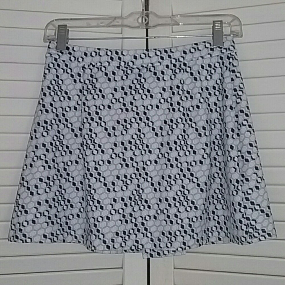 Skirt - Picture 2 of 3
