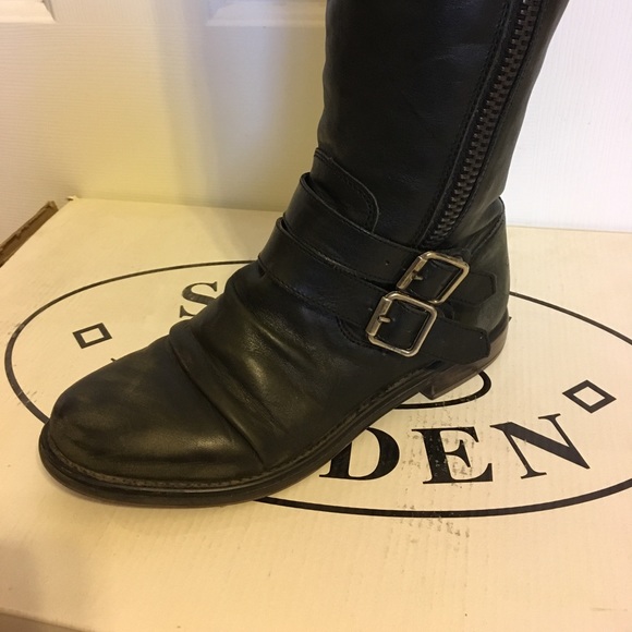 EUC Steve Madden 6 - Picture 4 of 5