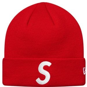 Supreme New Era® S Logo Beanie - Red