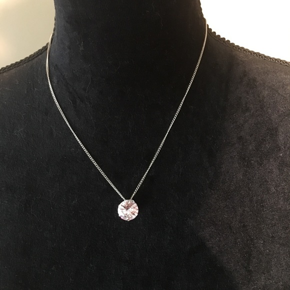 Beautiful matching rhinestone necklace ad earrings - Picture 4 of 7