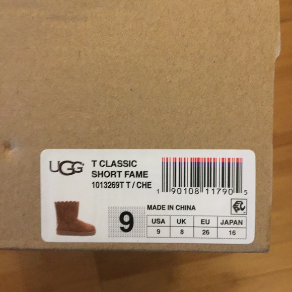 UGG T Classic Chestnut Brown, Toddler 9 - Picture 6 of 6