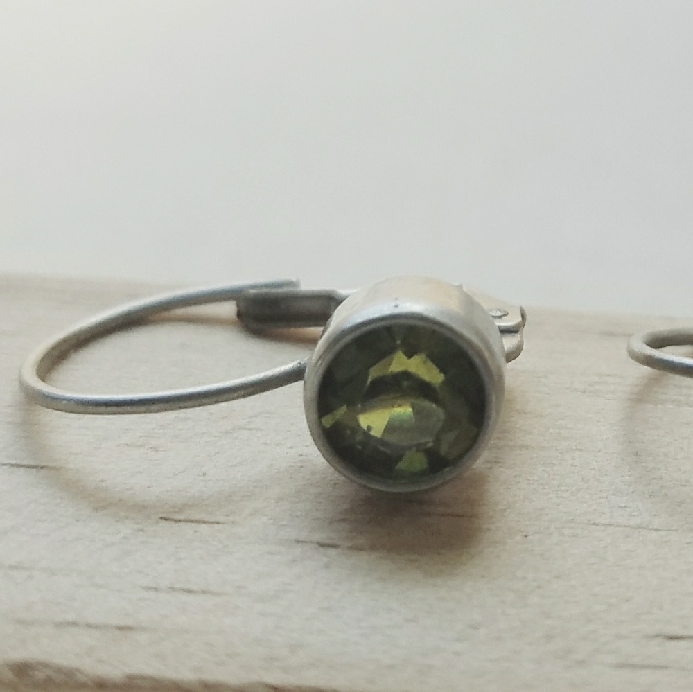 Peridot earrings - Picture 2 of 2