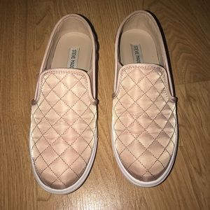 Steve madden slip ons- light pink
