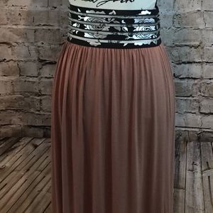 Mesa Maxi Skirt Size M