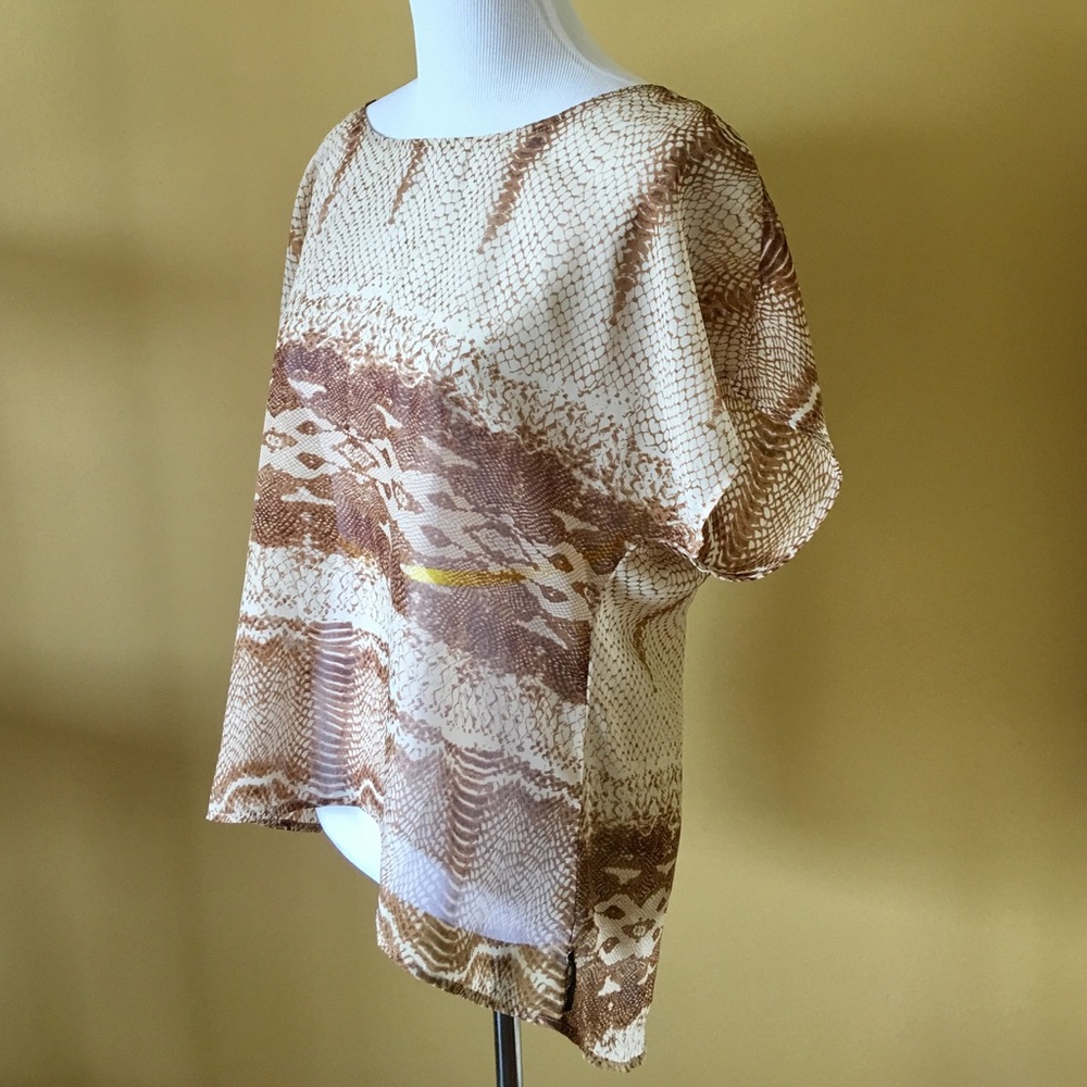 Snake skin print top - Picture 2 of 3