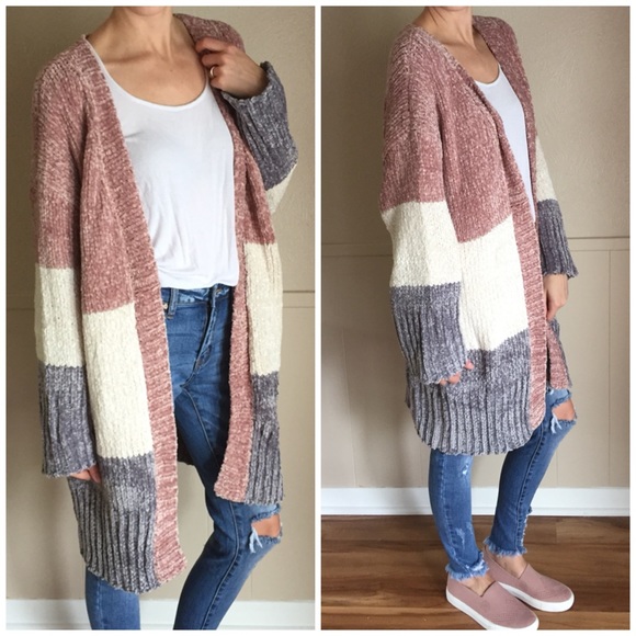 LAST ITEM▫️Softest Mauve Color Block  Cardigan - Picture 3 of 6