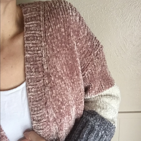 LAST ITEM▫️Softest Mauve Color Block  Cardigan - Picture 6 of 6