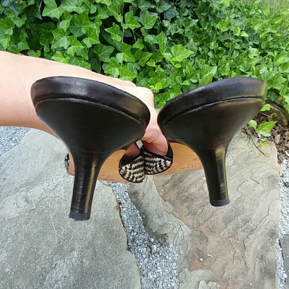 💙Kate Spade Slip Ons - Picture 3 of 7