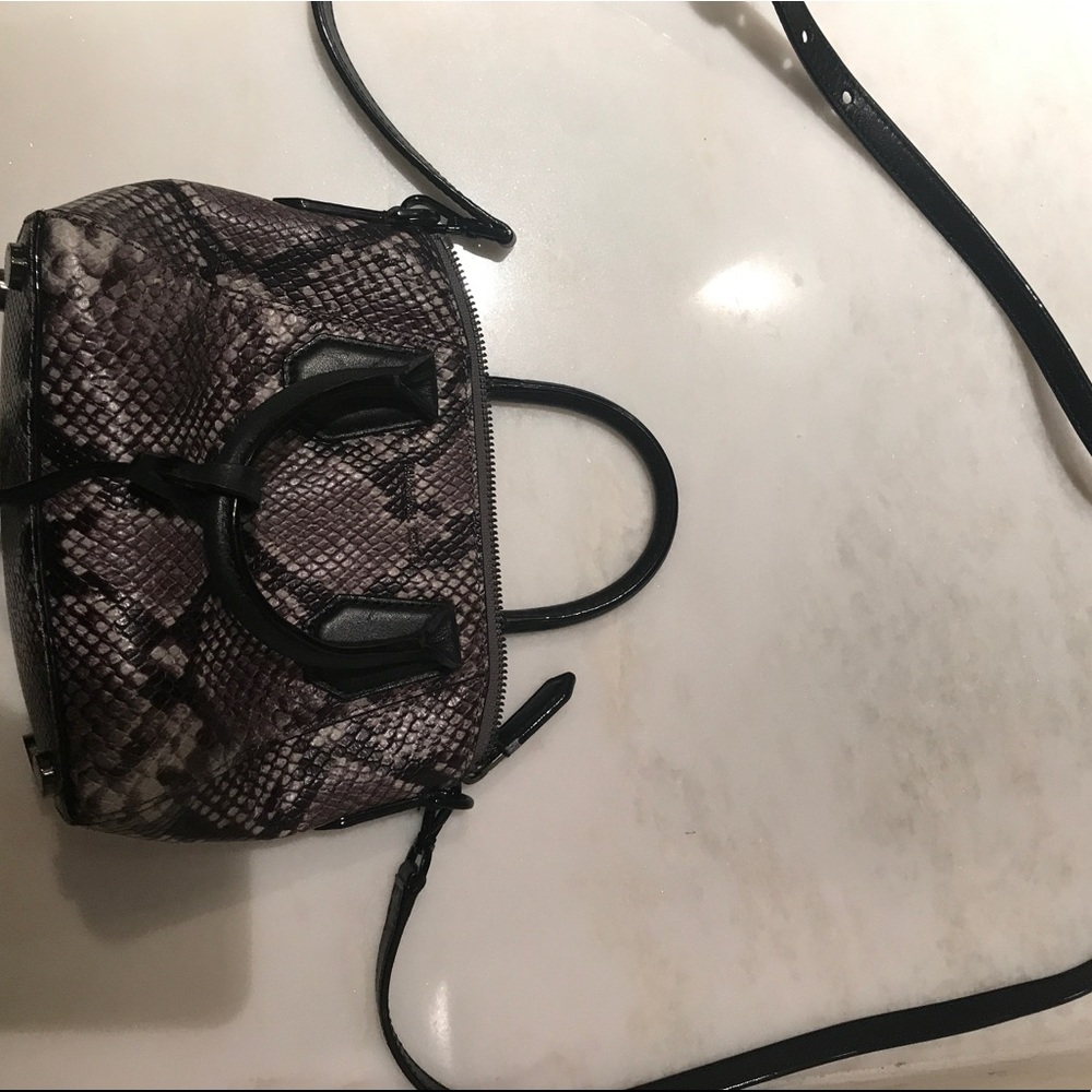 Snake skin print Michael kors bag!