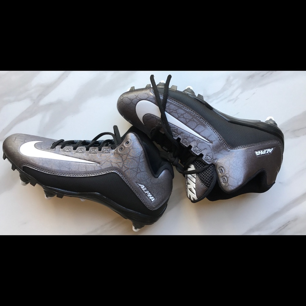 NEW Nike Alpha 7.5 Gray & Black Football Cleats