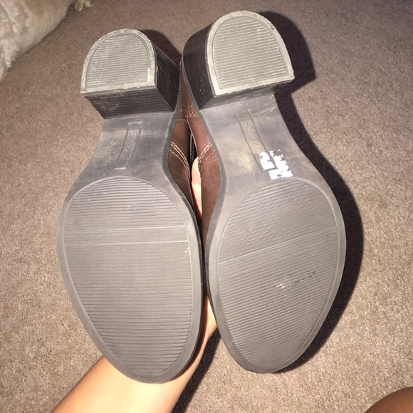 Boots - Picture 3 of 3