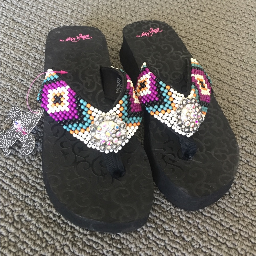 New Blazing Roxx sandals