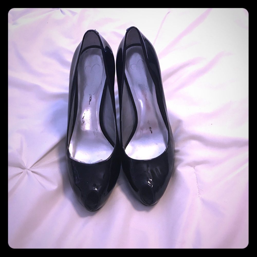 Jessica Simpson shiny black peel toe heels