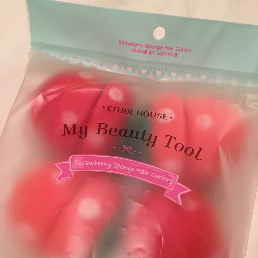 Etude house Strawberry sponge hair curlers
