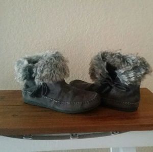 Madden girl women's gray moccasins booties size 7M