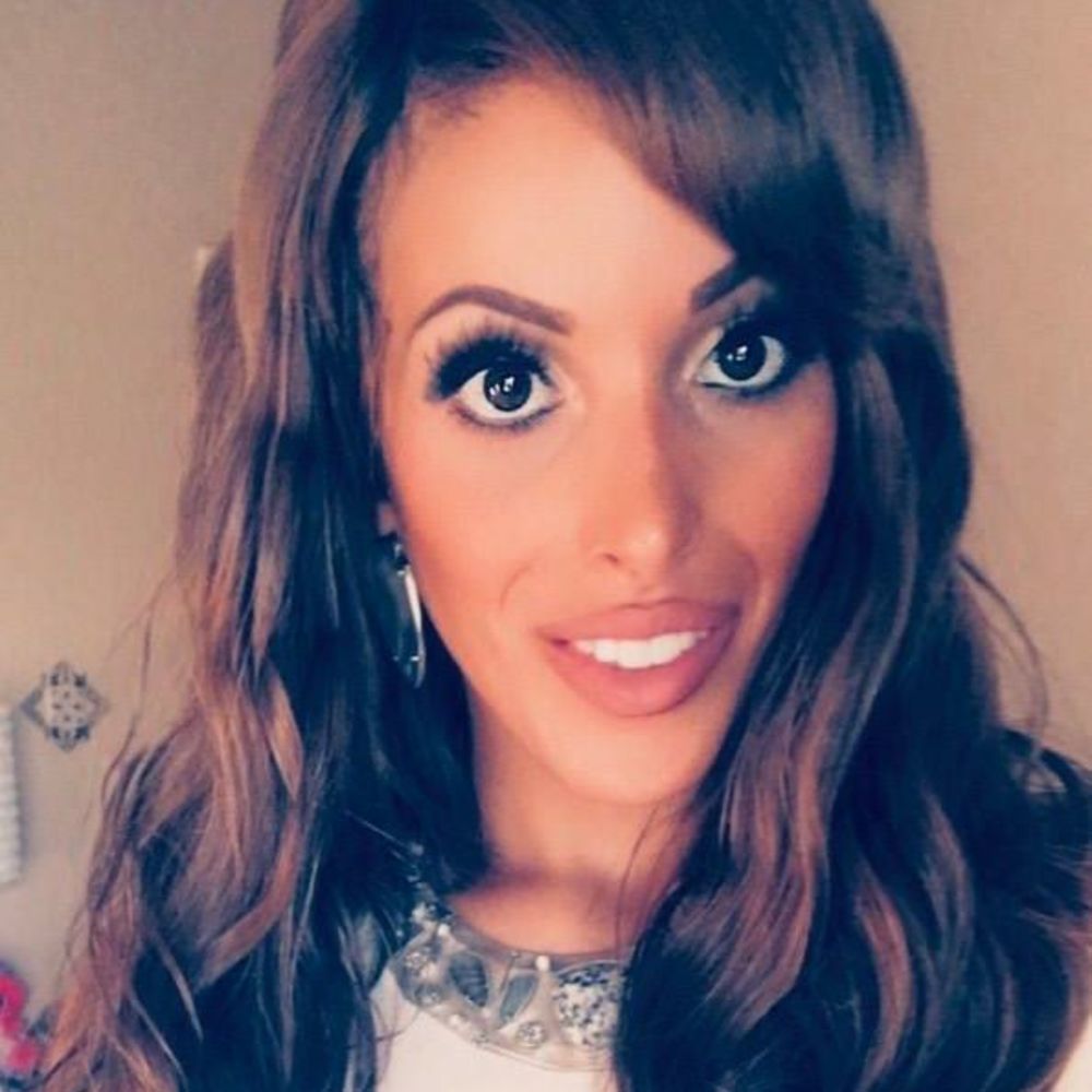 Meet your Posher, Crystal
