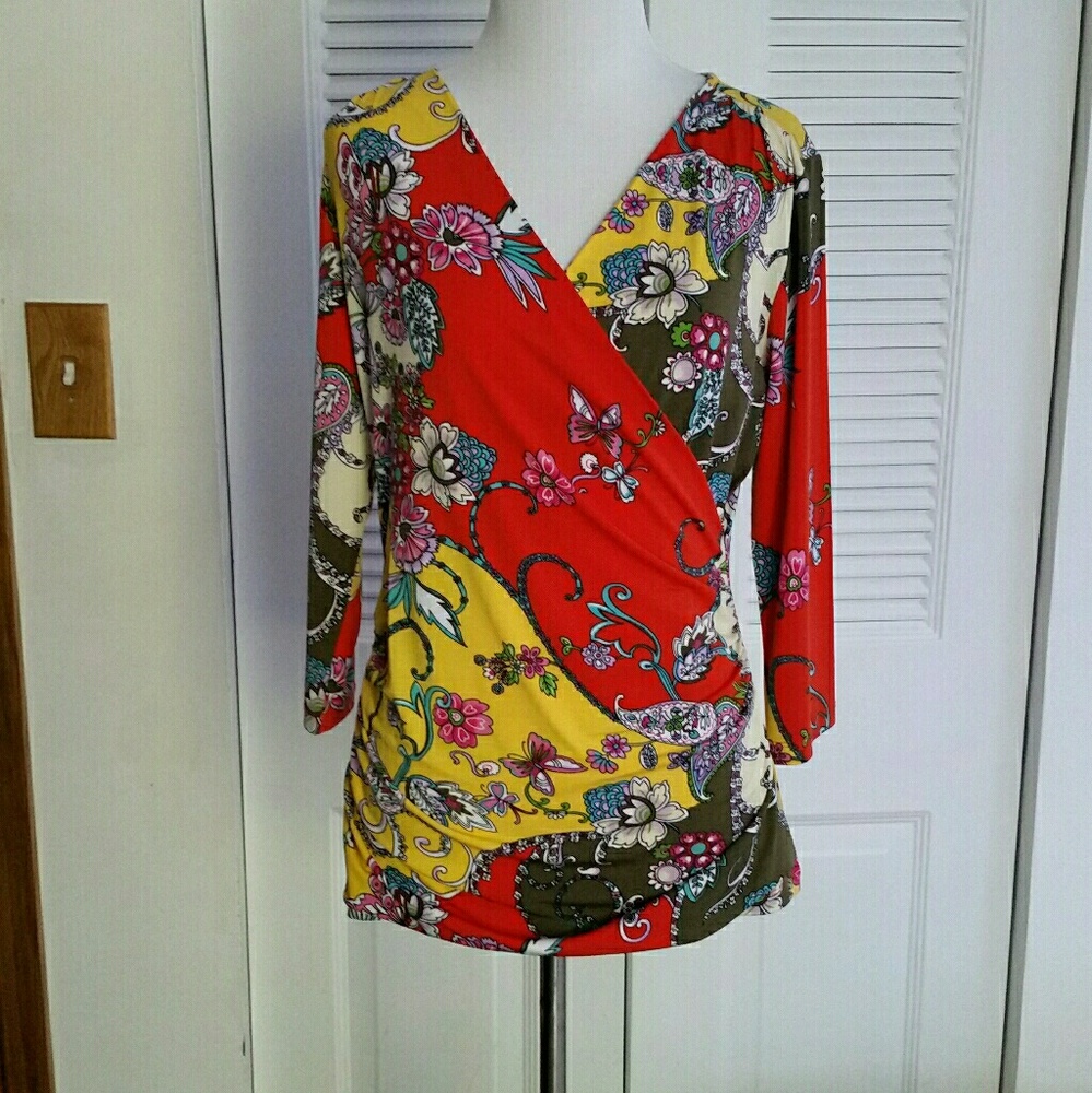 Carmen Marc Valvo Top. NWTS