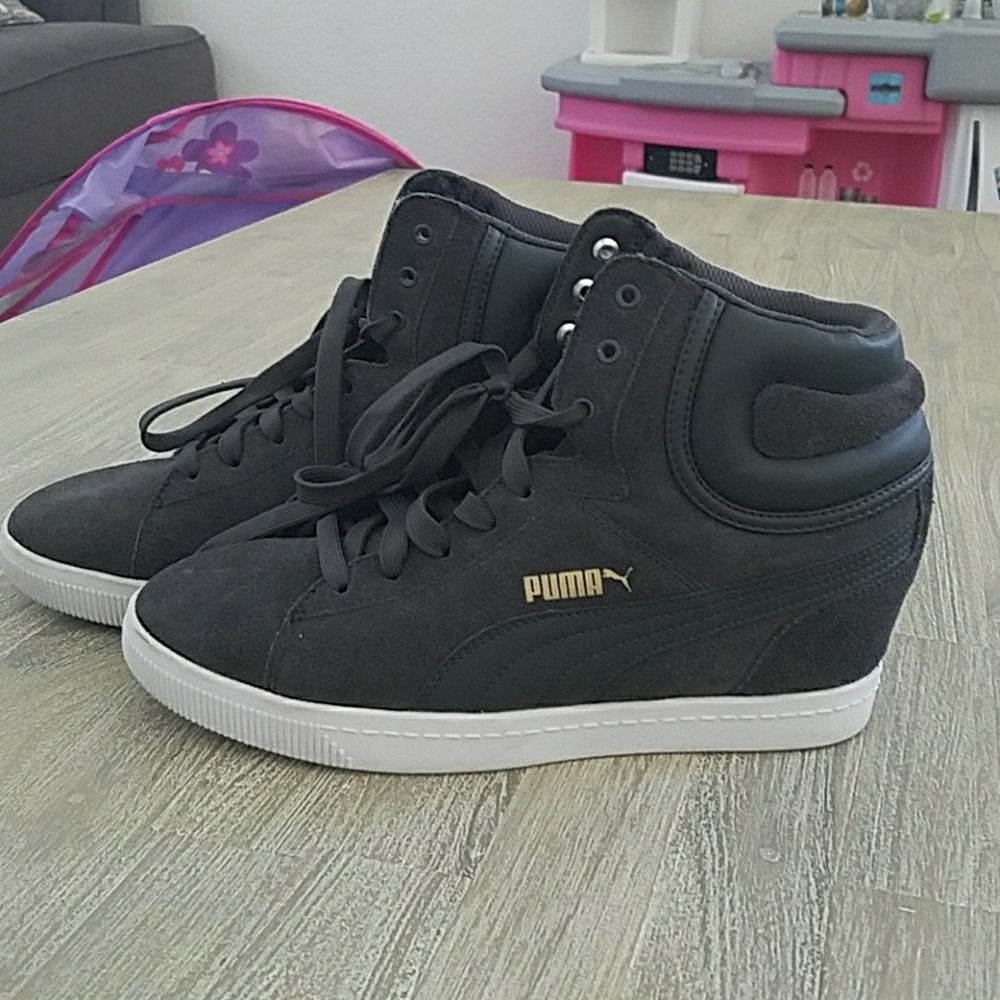 Puma sneakers