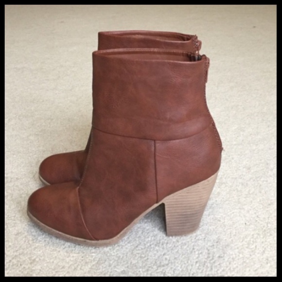 SO Shoes - ⚡️SALE⚡️ Brown Booties